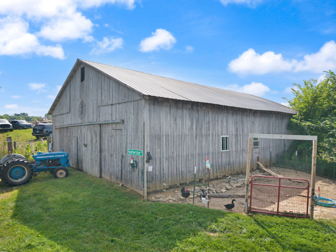 Listing Image 42