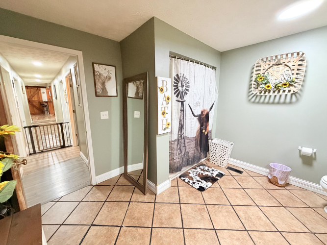Listing Image 57