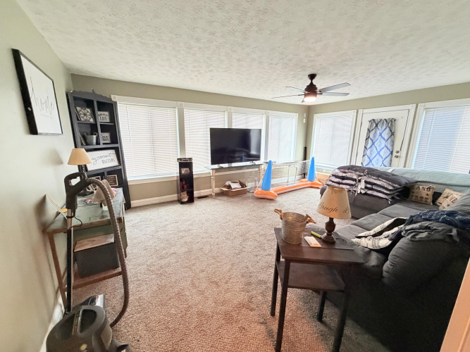 Listing Image 59