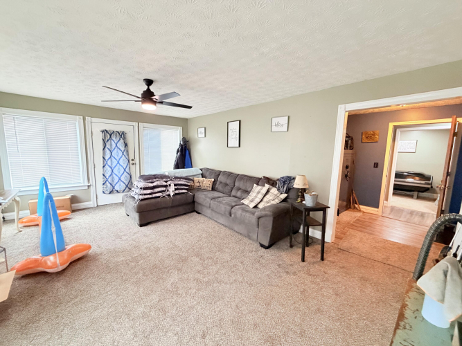 Listing Image 60