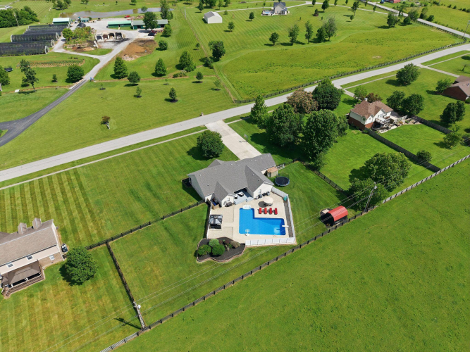 Listing Image 52