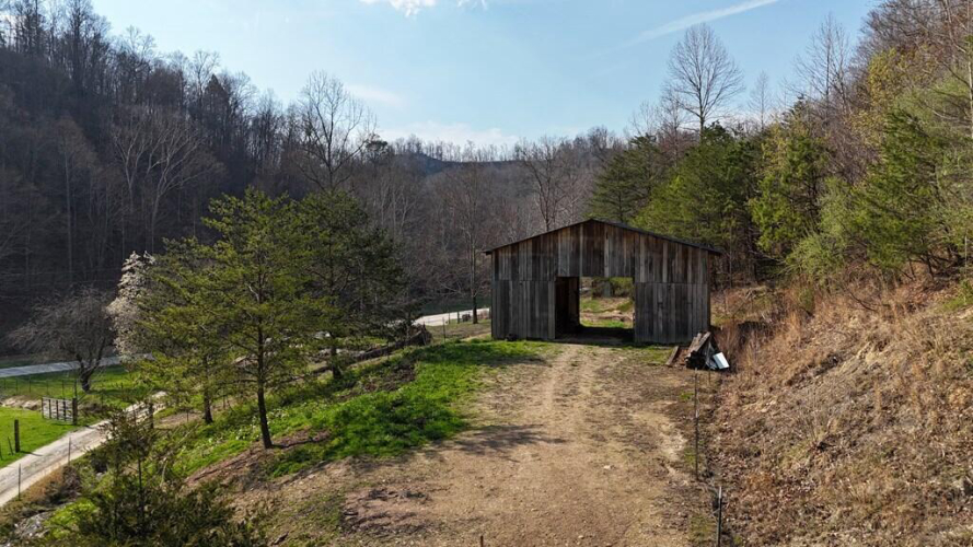 Listing Image 7