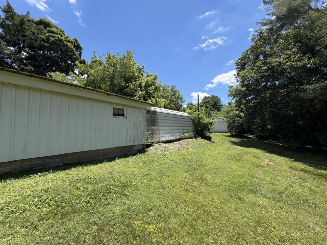 Listing Image 32