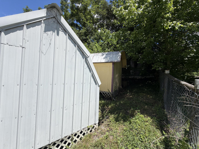 Listing Image 48