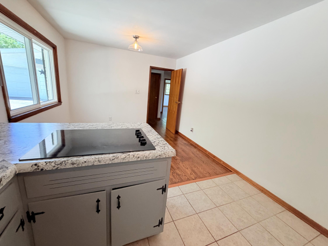 Listing Image 64