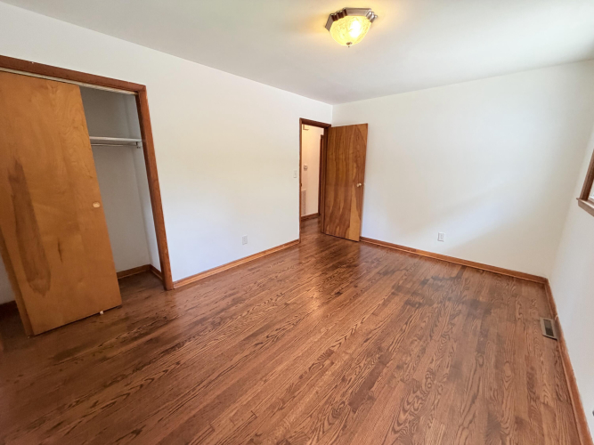 Listing Image 72