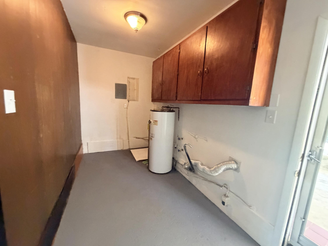 Listing Image 80