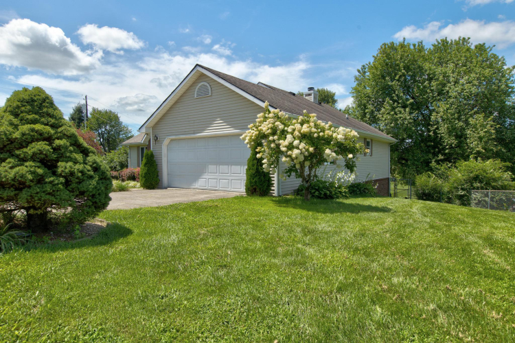 Listing Image 28