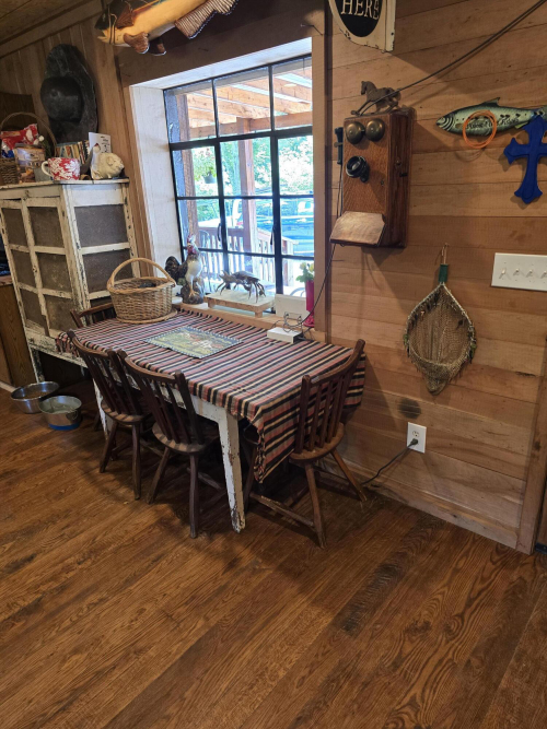 Listing Image 11