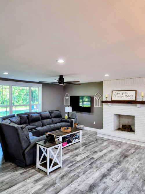 Listing Image 9