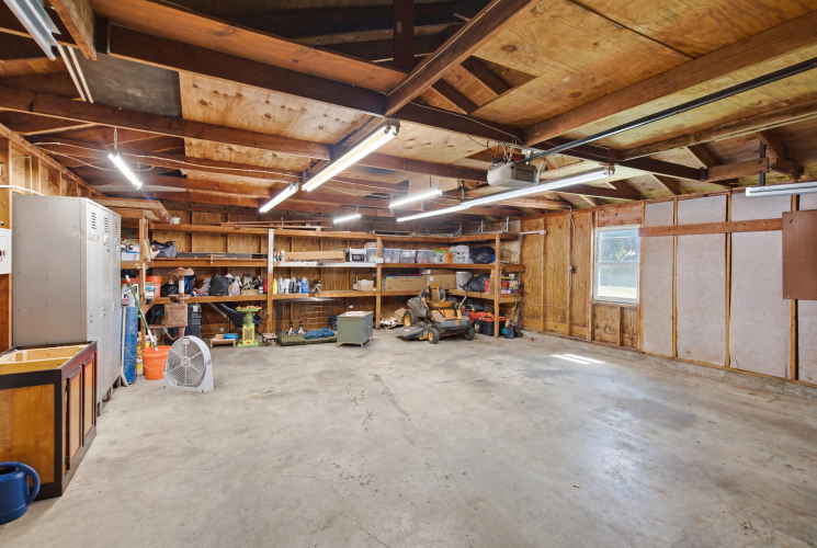 Listing Image 28