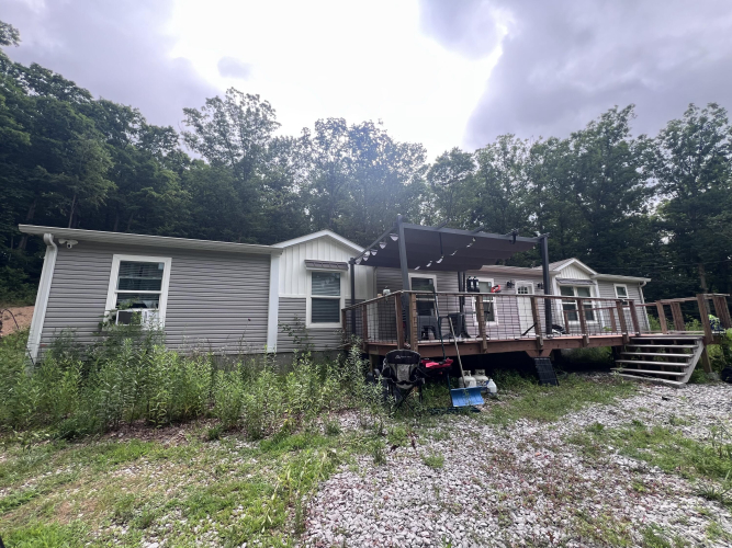 Listing Image 4