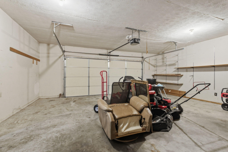 Listing Image 37