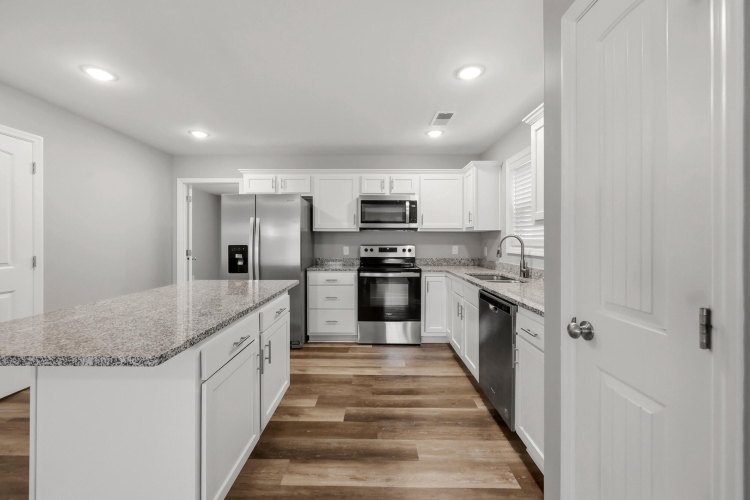 Listing Image 7