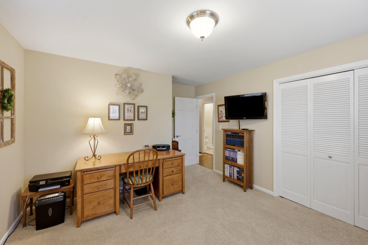Listing Image 20