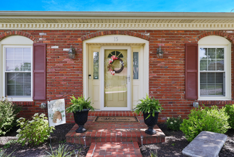 Listing Image 3