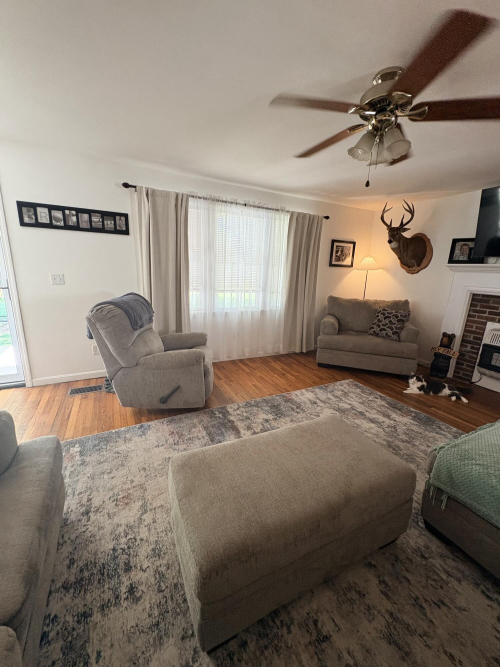 Listing Image 22