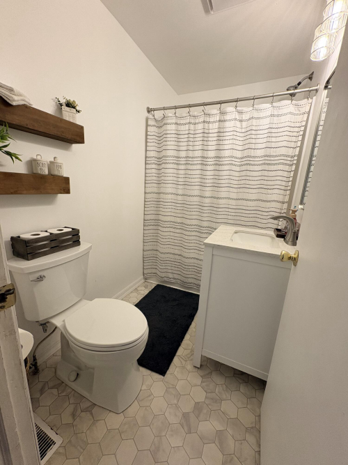 Listing Image 56