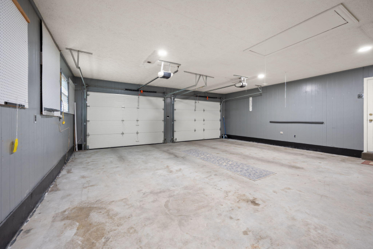 Listing Image 75