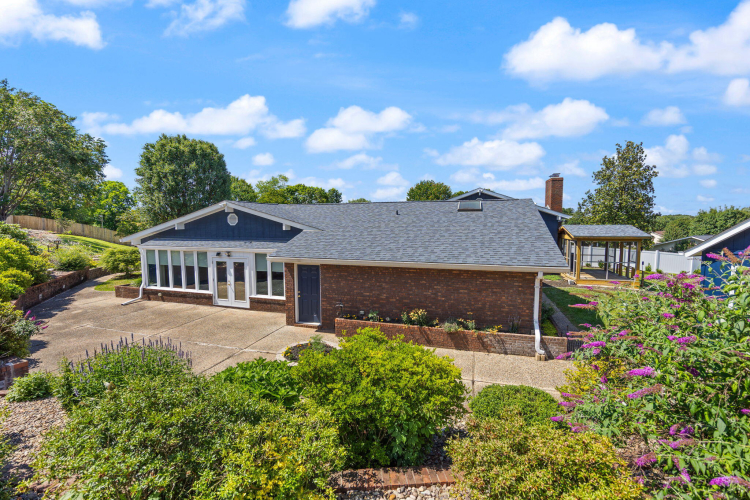 Listing Image 84