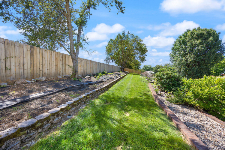 Listing Image 89