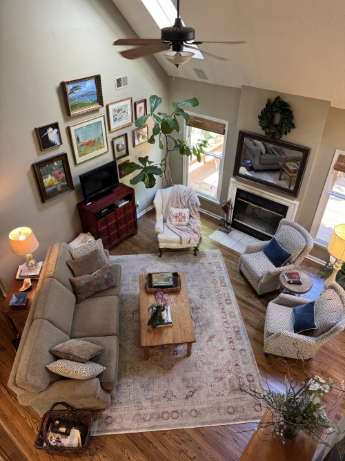 Listing Image 4