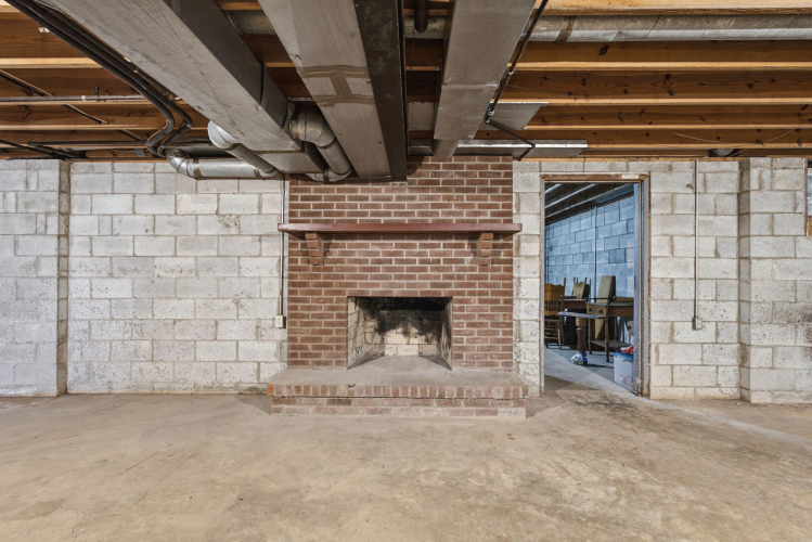 Listing Image 51
