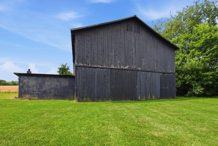 Listing Image 63