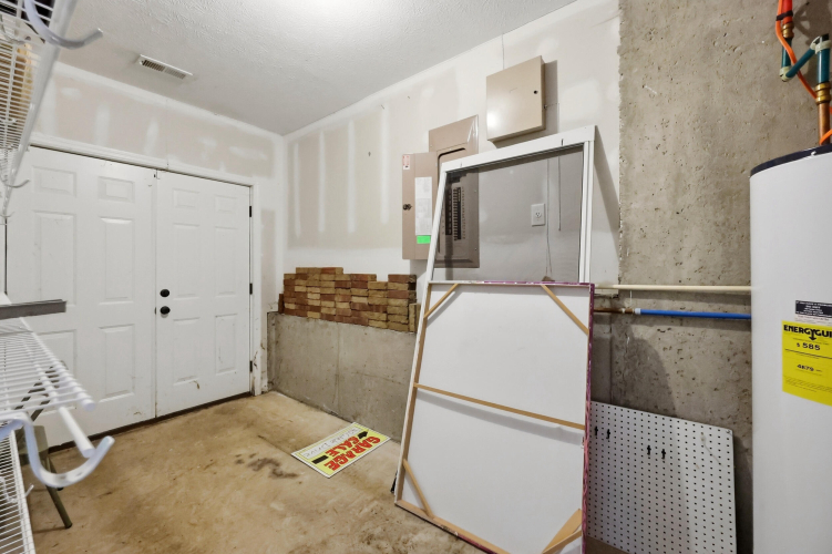 Listing Image 45