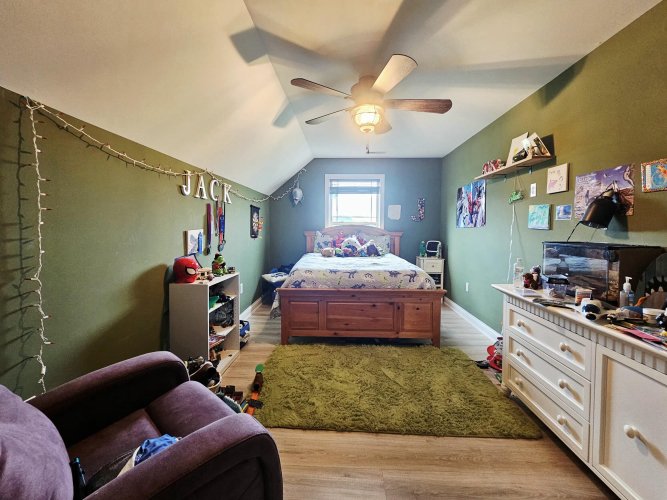 Listing Image 48