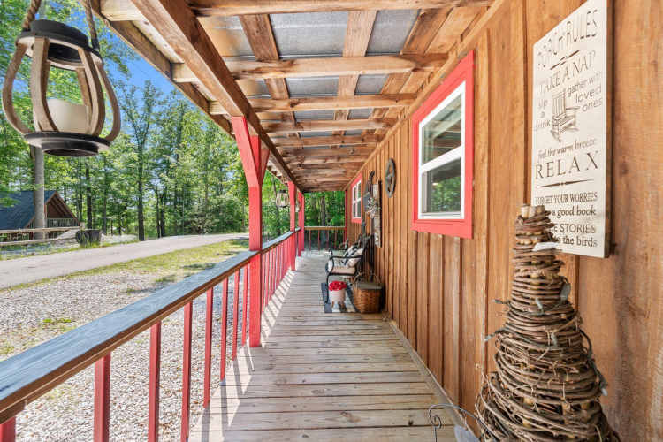 Listing Image 10