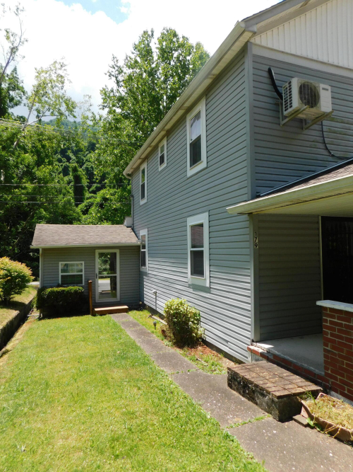 Listing Image 80