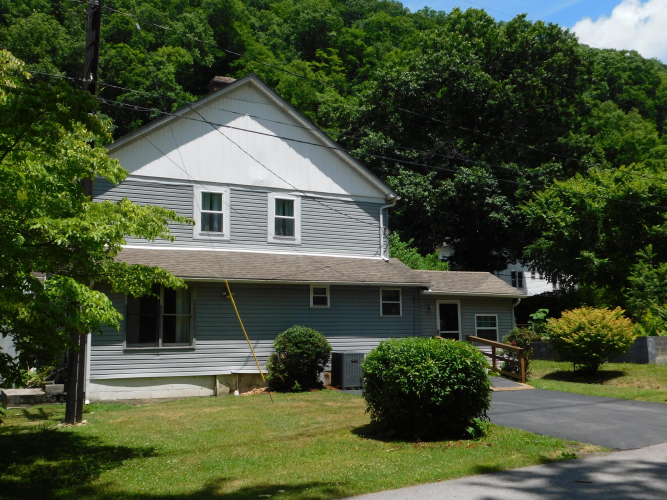 Listing Image 96