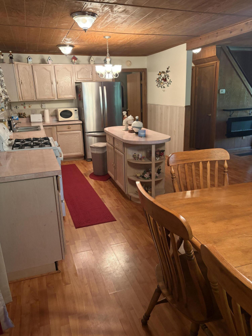 Listing Image 23