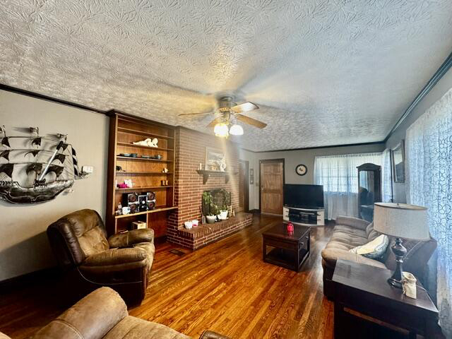 Listing Image 8