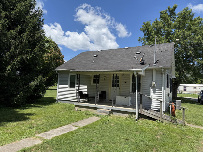 Listing Image 5