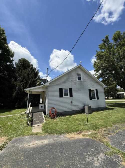 Listing Image 6