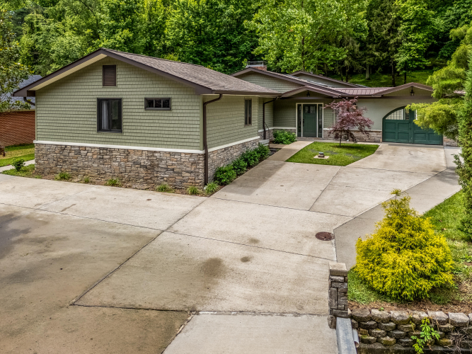 Listing Image 68