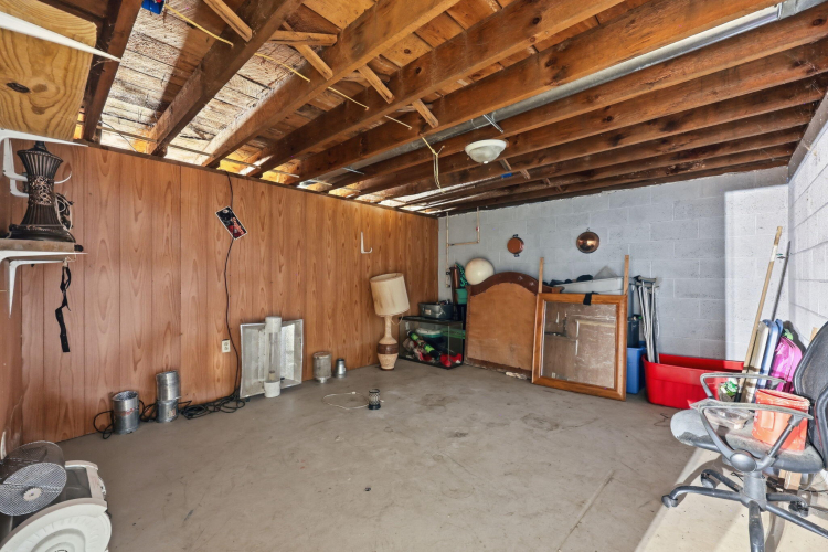 Listing Image 26