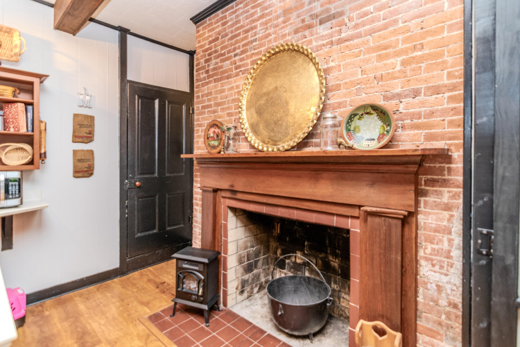 Listing Image 21