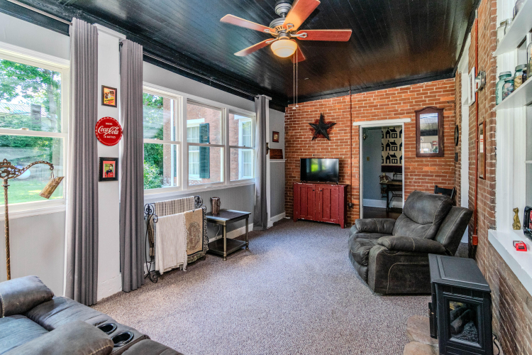 Listing Image 31