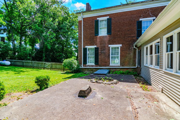 Listing Image 10