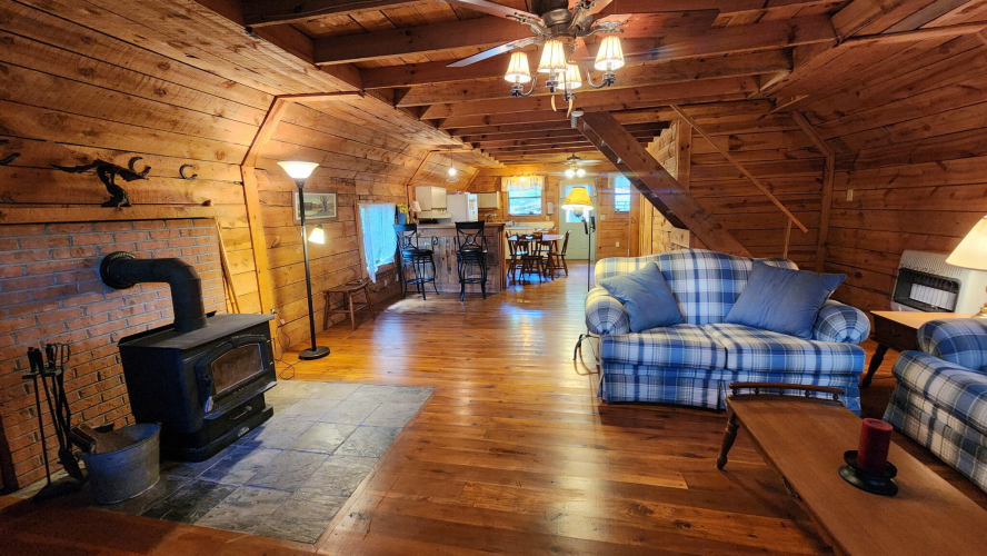 Listing Image 8