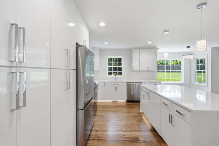 Listing Image 11