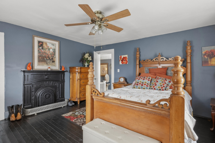 Listing Image 32