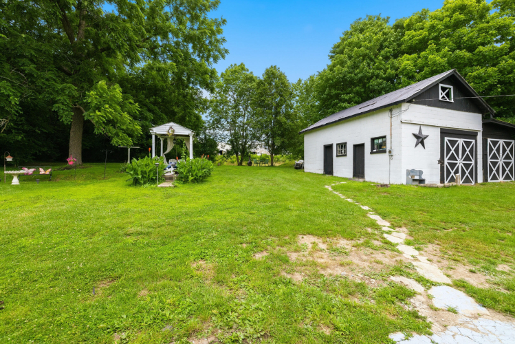 Listing Image 36