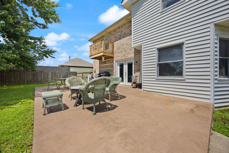 Listing Image 11