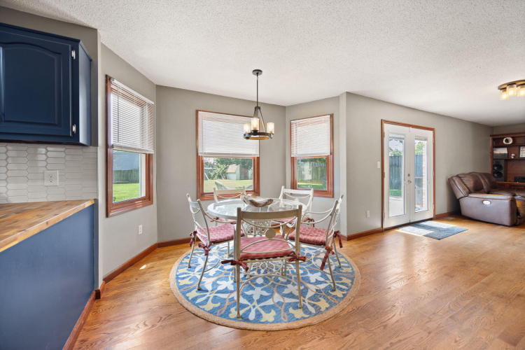 Listing Image 21