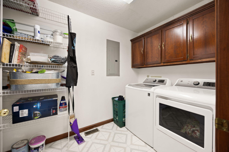 Listing Image 55