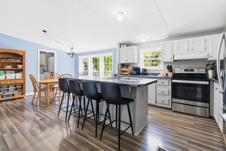Listing Image 13
